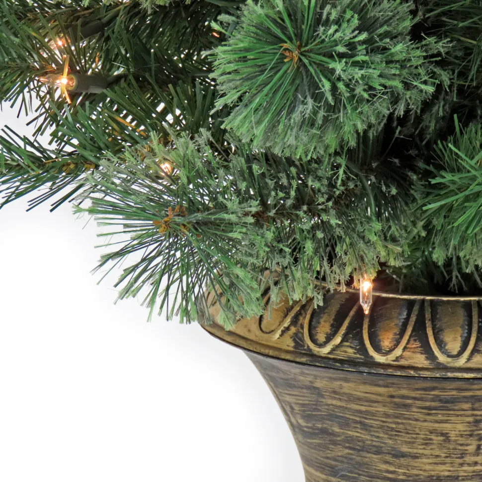 Store The Holiday Aisle 4' 8" H Green Pine Christmas Tree With 100 Lights