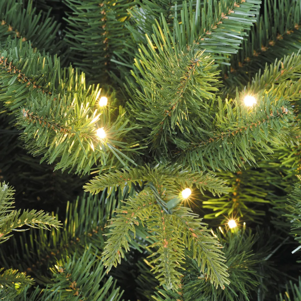 Discount The Holiday Aisle 7.5" H Green Realistic Artificial Christmas Tree With 600 Led Lights