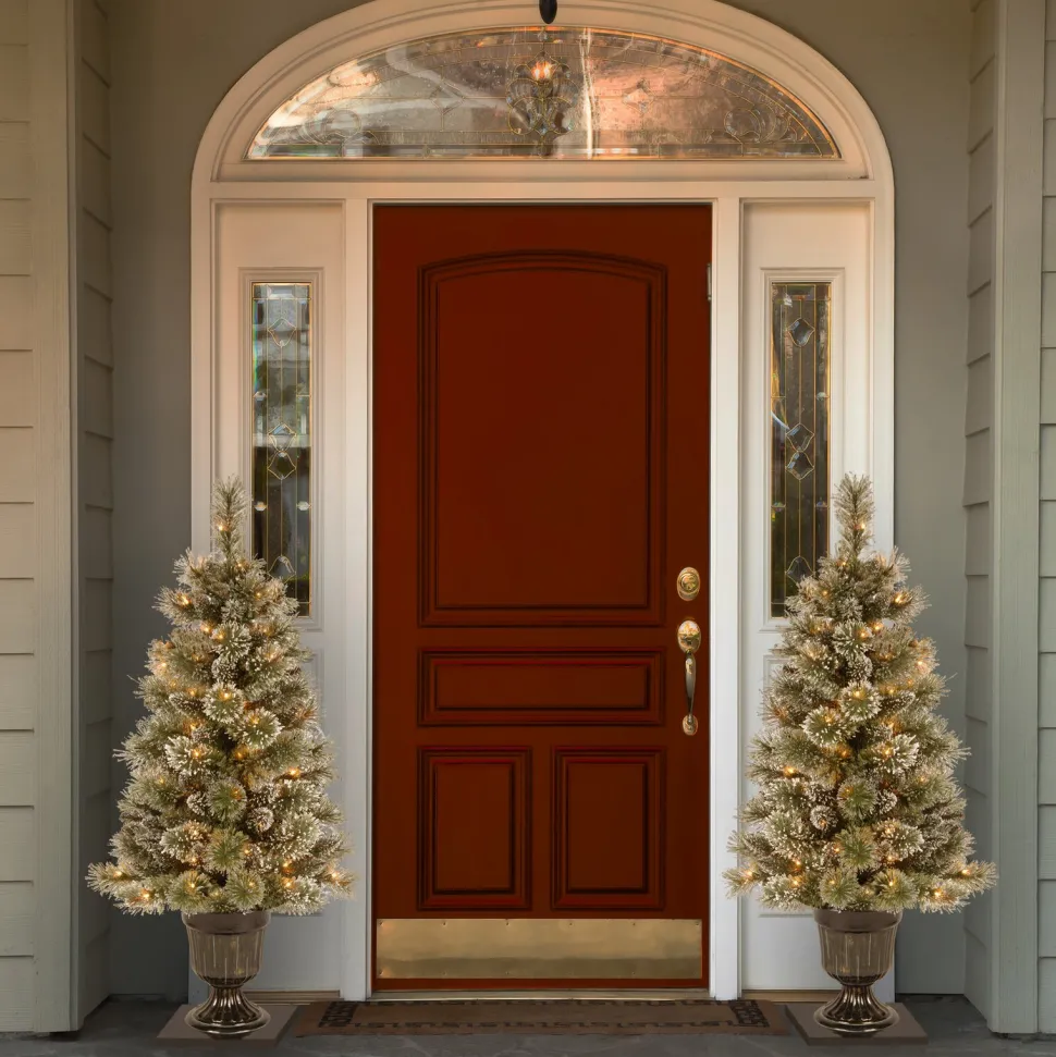 Best Sale Three Posts Glittery Bristle Green/White Artificial Pine Christmas Tree With 100 Lights